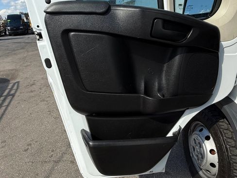 Used 2017 RAM ProMaster 2500 image 13