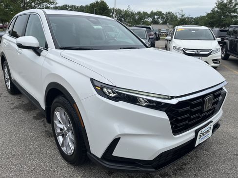 Certified 2024 Honda CR-V EX image 3