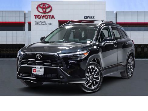 Certified 2026 Toyota Corolla Cross XLE w/ Convenience Package FWD image 1