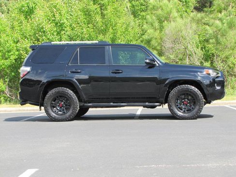 Used 2021 Toyota 4Runner SR5 Premium w/ Moonroof Package image 4