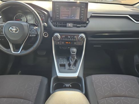 Used 2019 Toyota RAV4 XLE image 17