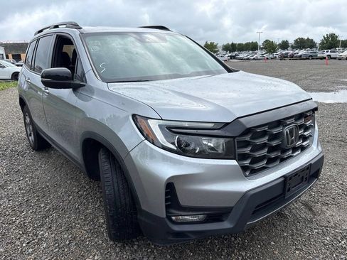 Used 2023 Honda Passport TrailSport image 13