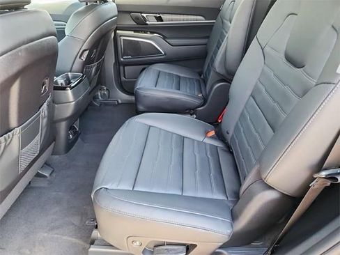 Certified 2025 Kia Telluride SX Prestige image 12