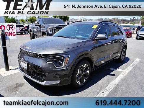 Certified 2023 Kia Niro Wave FWD image 1