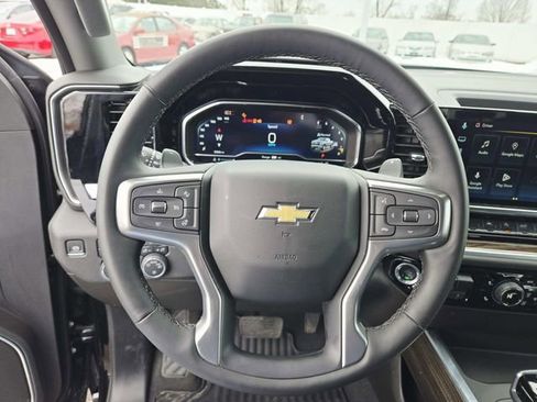 Used 2025 Chevrolet Silverado 1500 LT image 16