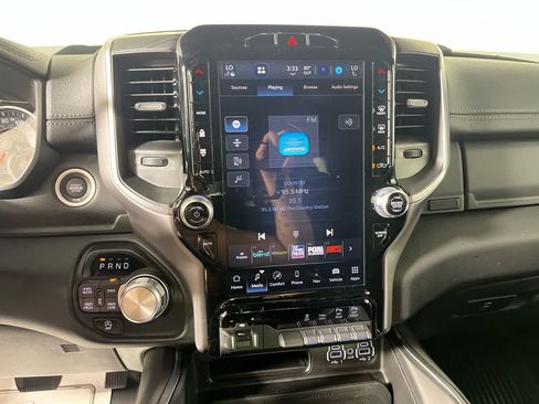 Used 2023 RAM 1500 Laramie AWD/4WD image 18