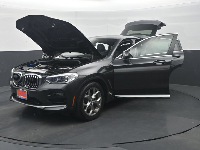 Used 2021 BMW X4 xDrive30i AWD/4WD image 37