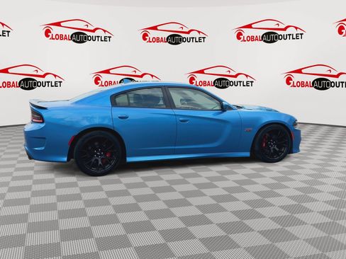 Used 2019 Dodge Charger Scat Pack w/ Dynamics Package RWD image 8