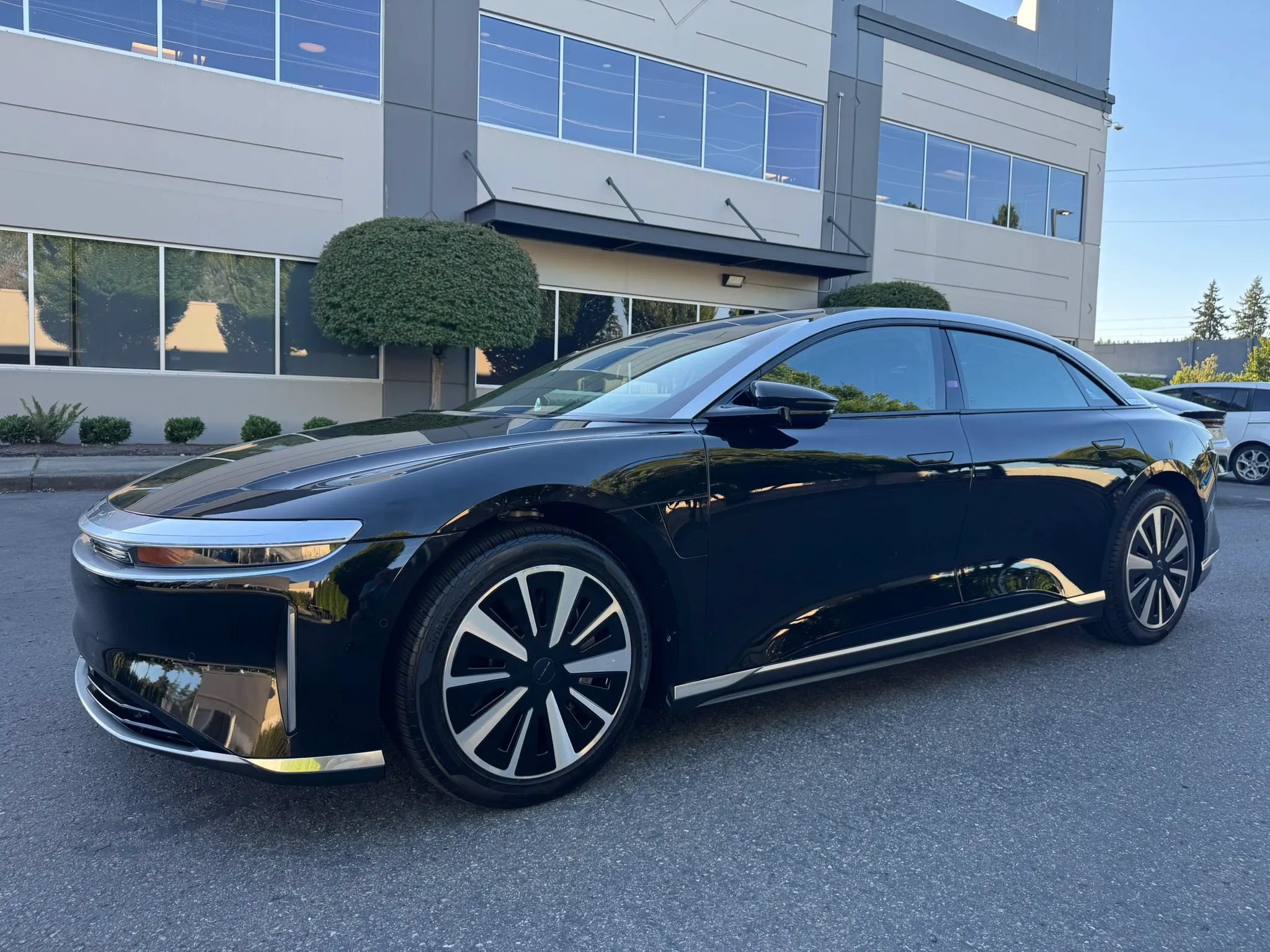 Used 2023 Lucid Air Touring AWD/4WD image 5