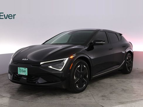 Used 2025 Kia EV6 Wind RWD image 2