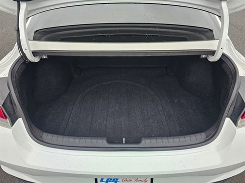 Used 2021 Hyundai Elantra SEL w/ Convenience Package image 23