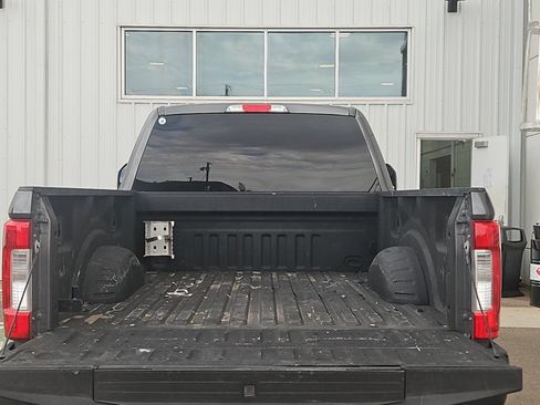 Used 2017 Ford F250 XLT w/ XLT Value Package AWD/4WD image 6