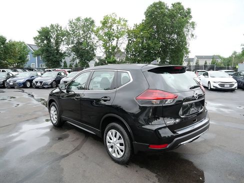 Used 2018 Nissan Rogue S AWD/4WD image 5