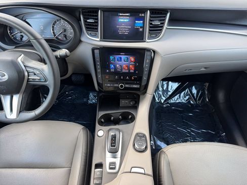 Used 2023 INFINITI QX50 Luxe FWD image 19