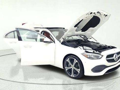 Used 2026 Mercedes-Benz C 300 Sedan image 11