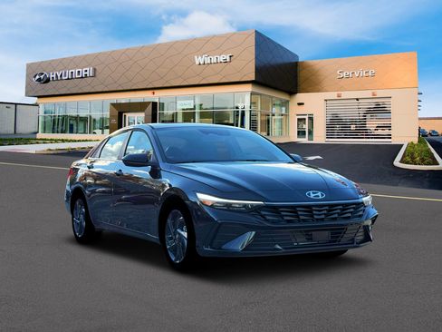 New 2026 Hyundai Elantra SEL Sport Premium FWD image 11