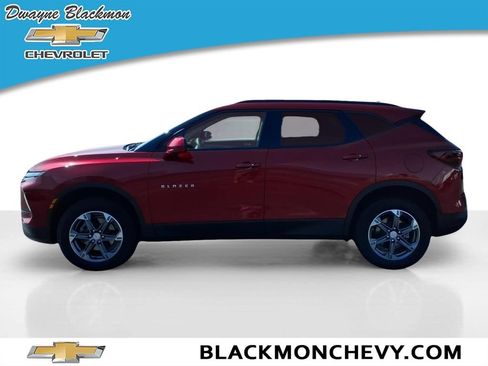Used 2024 Chevrolet Blazer LT w/ Convenience Package FWD image 6