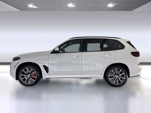 Used 2026 BMW X5 xDrive50e w/ M Sport Package AWD/4WD image 2
