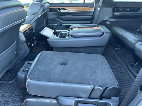Used 2024 Jeep Grand Wagoneer L Series III AWD/4WD image 27
