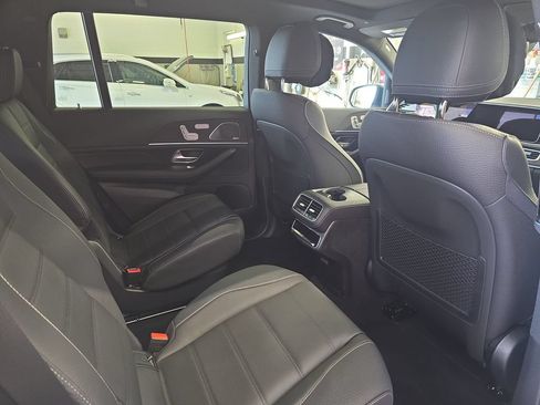 New 2026 Mercedes-Benz GLS 450 4MATIC image 11