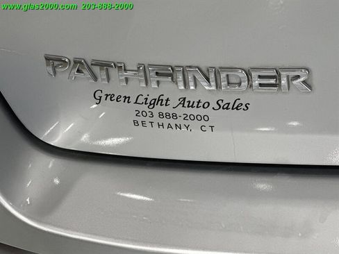 Used 2020 Nissan Pathfinder S image 25