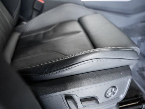 Used 2025 Audi Q5 2.0T Premium image 35