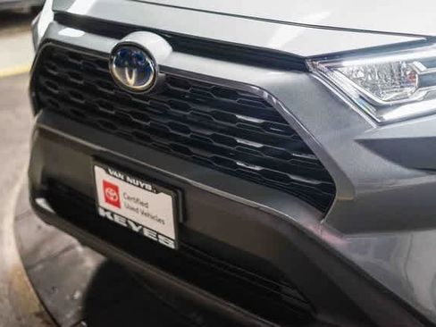 Certified 2019 Toyota RAV4 XLE image 9