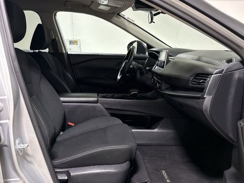 Used 2024 Nissan Rogue S AWD/4WD image 21