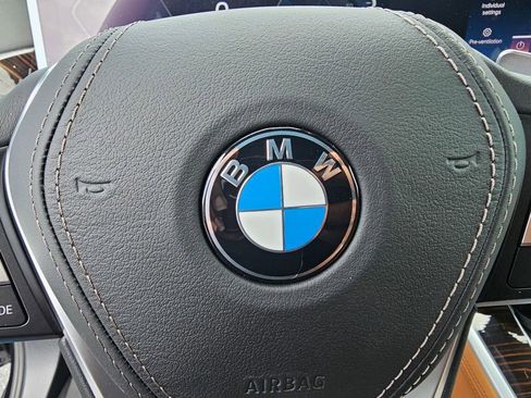 Used 2026 BMW X5 sDrive40i w/ Parking Assistance Package image 22