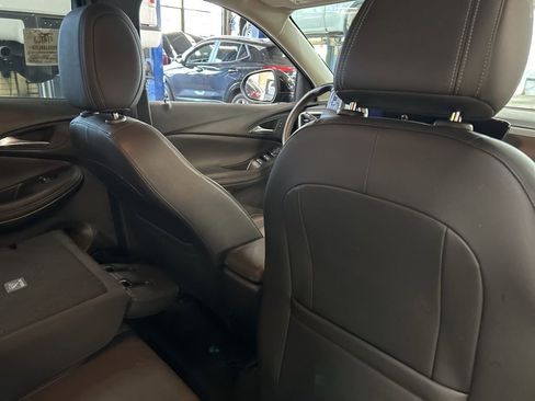 Used 2024 Buick Encore GX Preferred FWD image 10