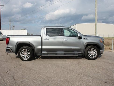 Used 2020 GMC Sierra 1500 SLT w/ SLT Premium Plus Package image 17