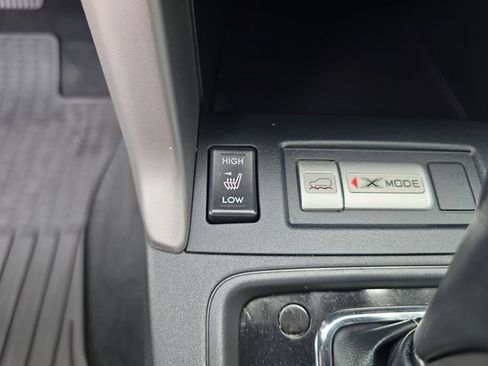 Used 2015 Subaru Forester 2.5i Touring w/ Eyesight & Navigation System AWD/4WD image 22