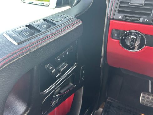 Used 2018 Mercedes-Benz G 550 image 17