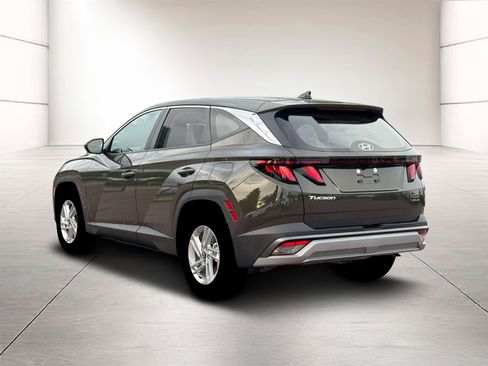 New 2026 Hyundai Tucson SE image 5