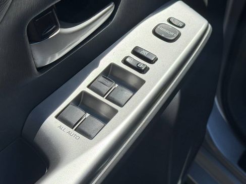 Used 2012 Toyota Prius V Three FWD image 16
