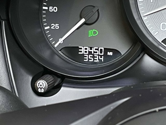 Certified 2023 Porsche Macan S AWD/4WD image 42