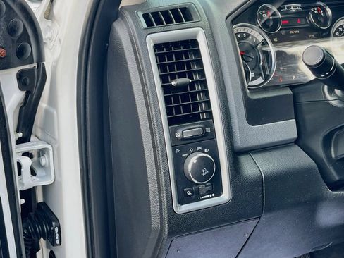 Used 2018 RAM 1500 Big Horn RWD image 10