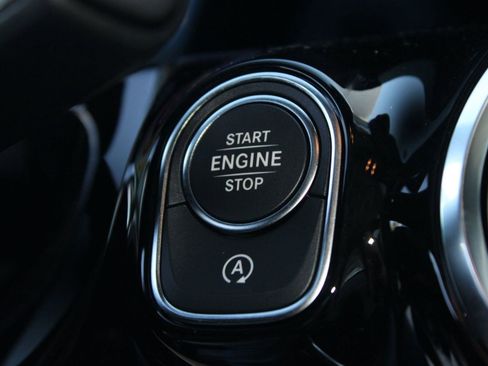 New 2026 Mercedes-Benz GLA 250 4MATIC image 25