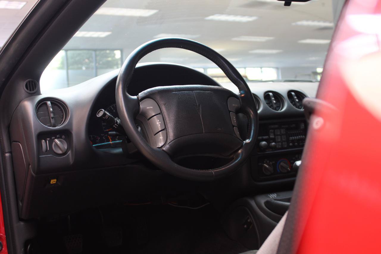 Used 1994 Pontiac Firebird Formula RWD image 31