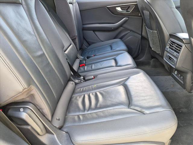Used 2022 Audi Q7 2.0T Premium w/ Convenience Package AWD/4WD image 17