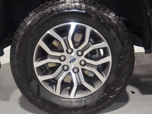 Used 2021 Ford F150 Lariat image 11