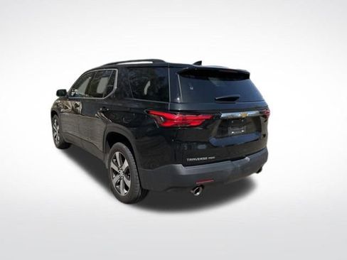 Used 2023 Chevrolet Traverse LT w/ LT Premium Package AWD/4WD image 3