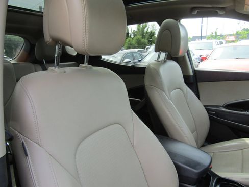 Used 2014 Hyundai Santa Fe Sport w/ Technology Package 04 AWD/4WD image 13