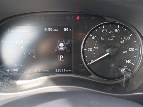 Used 2023 Nissan Kicks SV w/ Interior Electronics Package FWD image 22