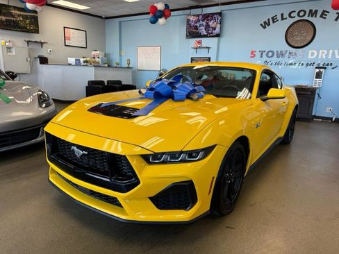 Used 2024 Ford Mustang GT image 5