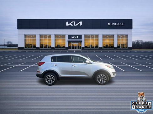 Used 2015 Kia Sportage LX FWD image 4