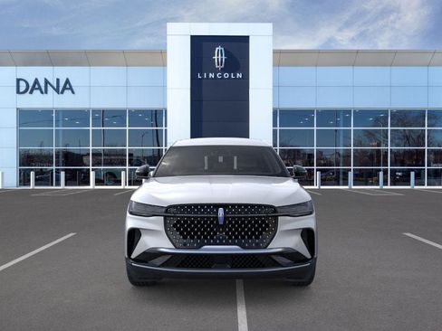 New 2025 Lincoln Nautilus Premier image 6