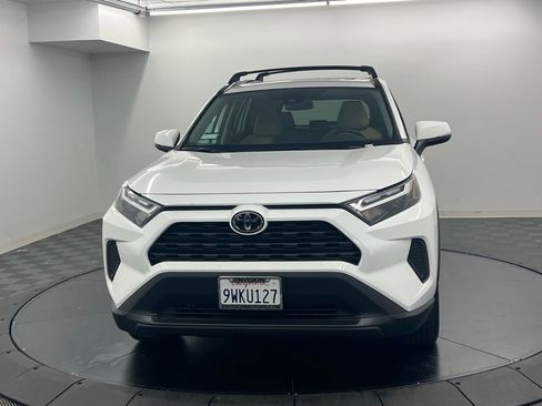 Used 2025 Toyota RAV4 XLE w/ Convenience Package FWD image 5
