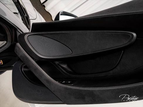 Used 2017 McLaren 570S RWD image 44