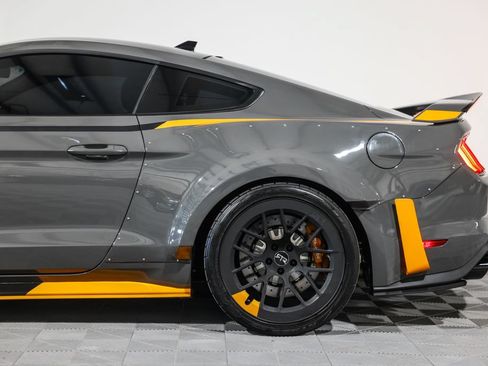 Used 2021 Ford Mustang GT Premium w/ Equipment Group 401A RWD image 19